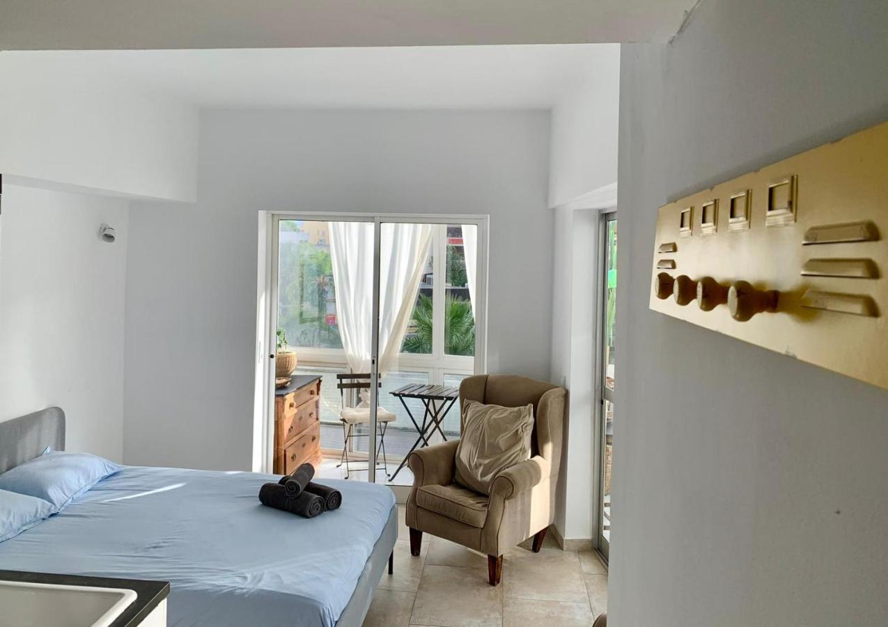 Begonia City Center Apartment 230 By Namaste Elite Торемолинос Екстериор снимка